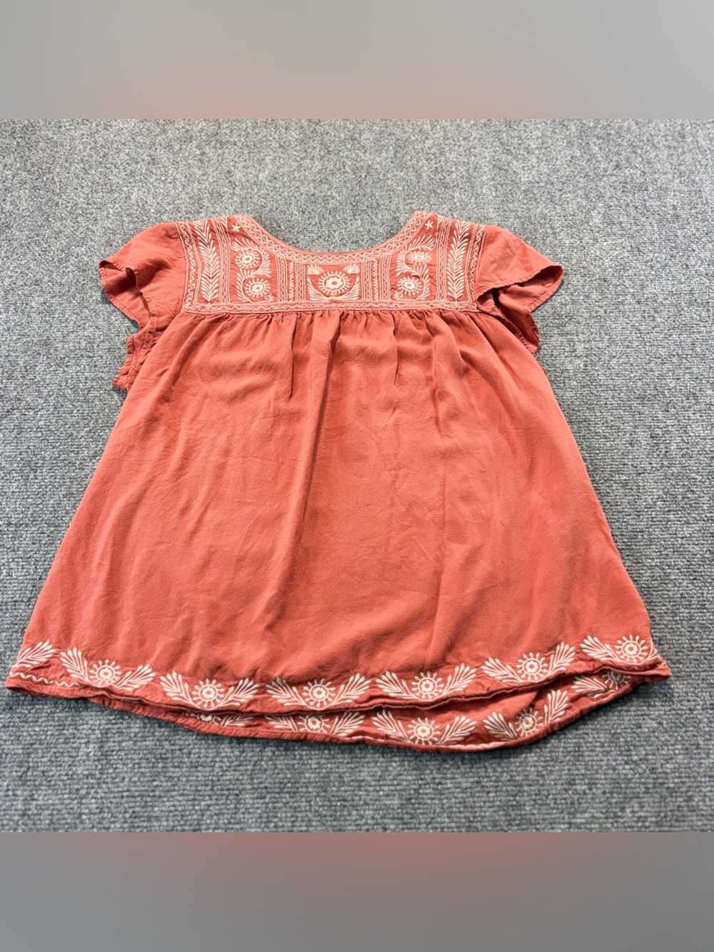 Faded Glory Boho Embroidered Peasant
Blouse Top Flutter Sleeve Terracotta
Coral